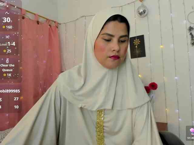 AishaAmin webcam