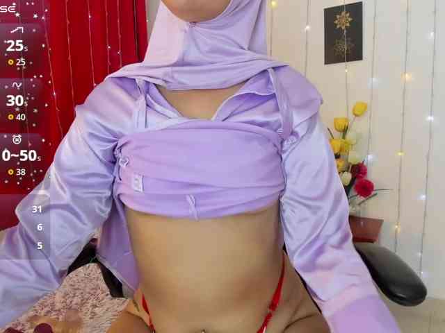 AishaAmin webcam