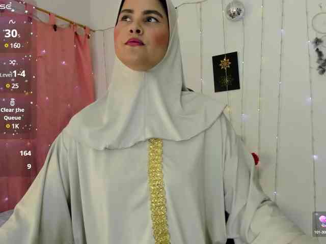free adult cam AishaAmin