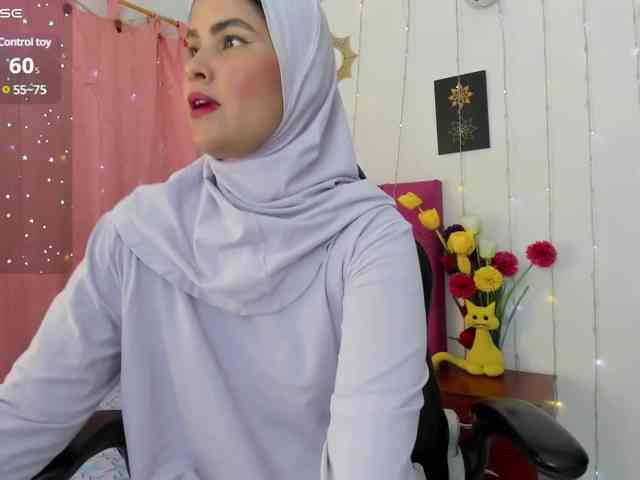 AishaAmin webcam