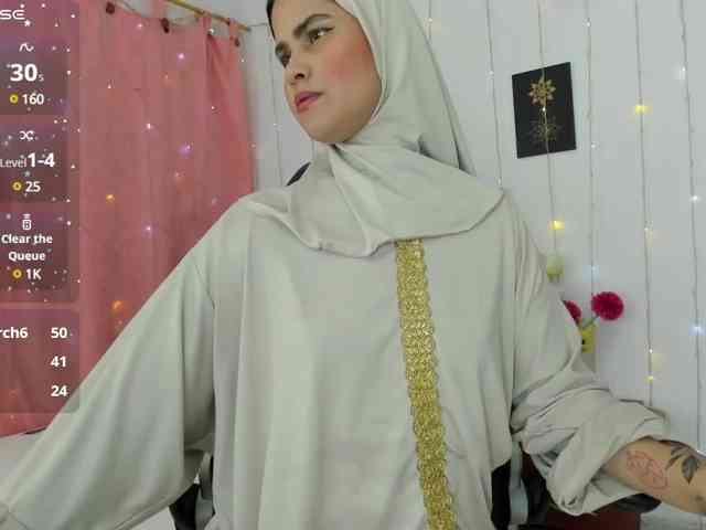 AishaAmin webcam