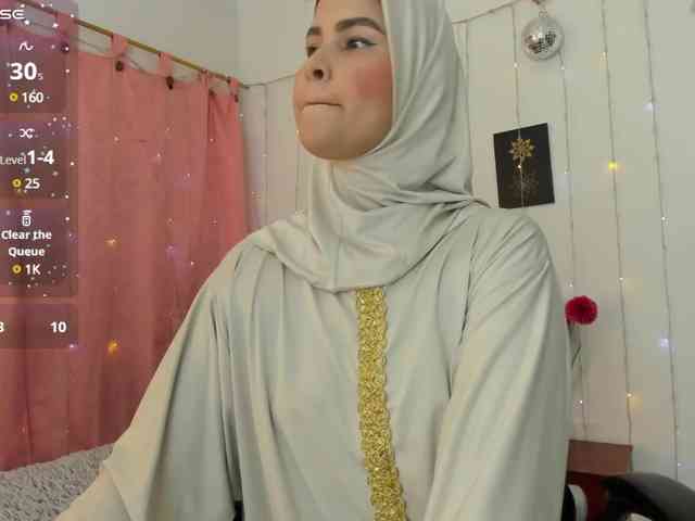 AishaAmin webcam