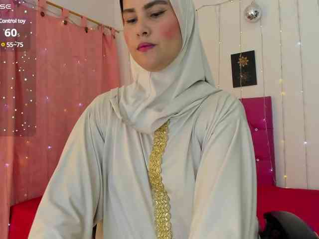 AishaAmin webcam