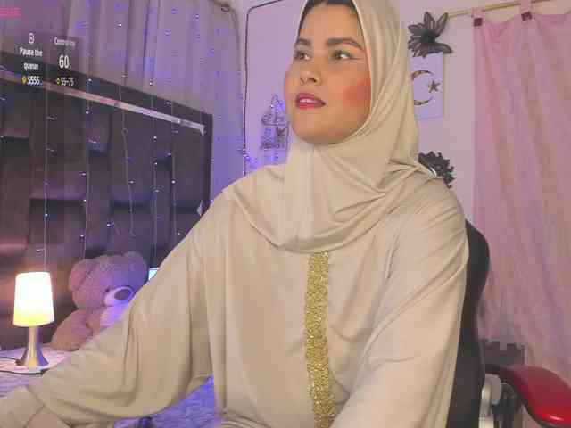 AishaAmin webcam