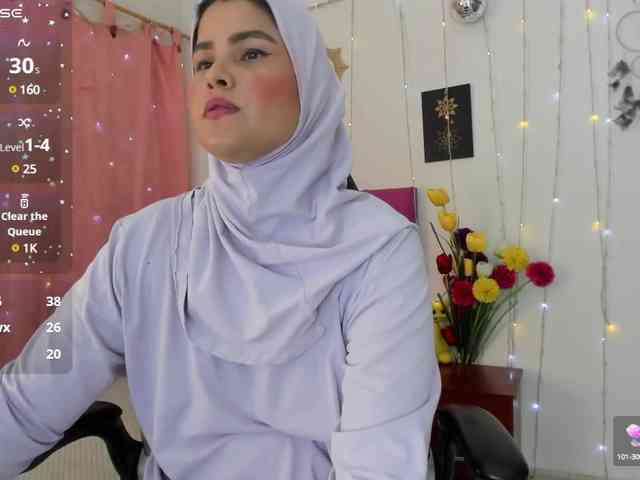 AishaAmin webcam