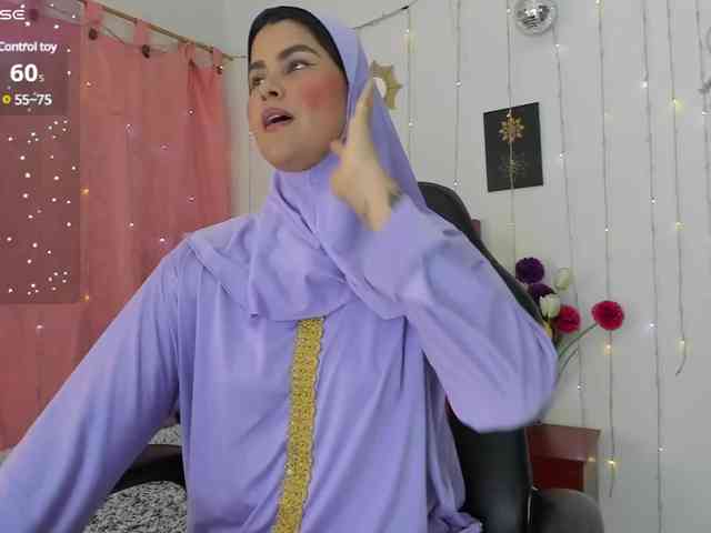 AishaAmin webcam