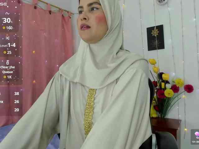 AishaAmin webcam