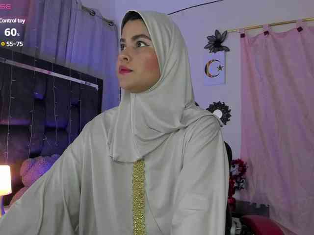 AishaAmin webcam