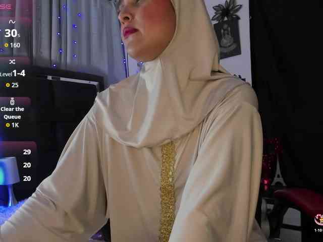 AishaAmin webcam