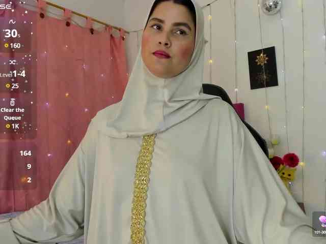 AishaAmin webcam