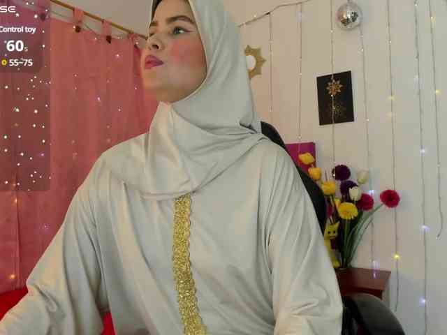 AishaAmin webcam