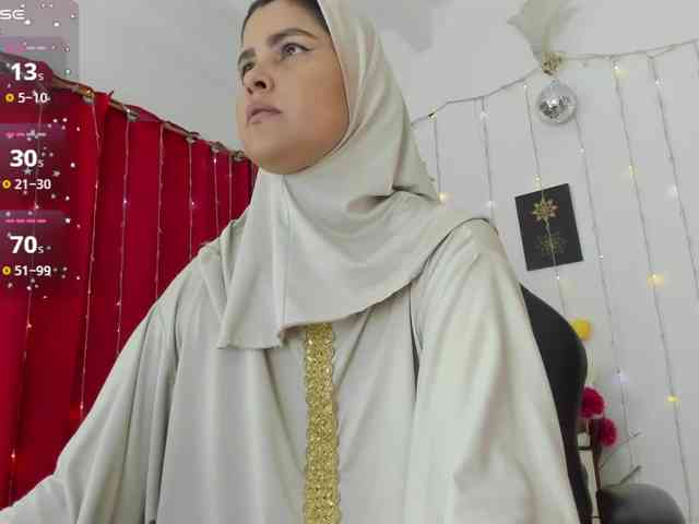 AishaAmin webcam