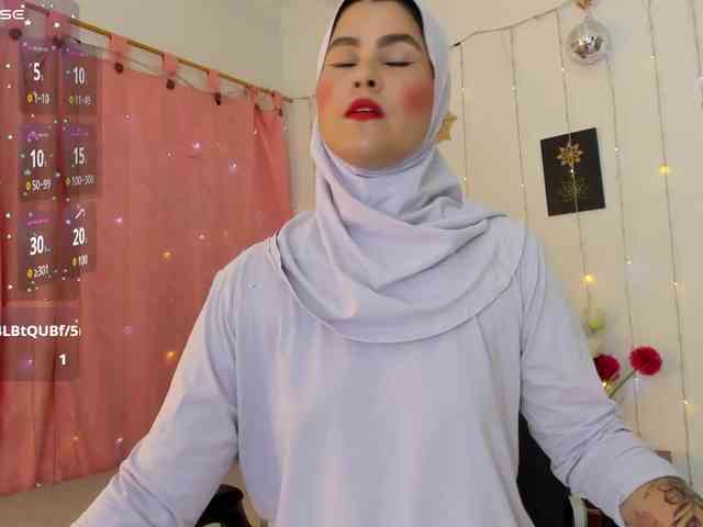 AishaAmin webcam