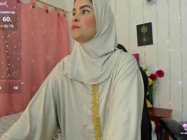 AishaAmin webcam