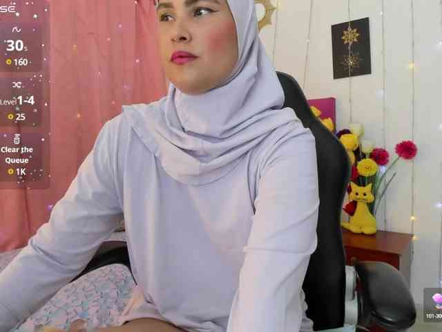 AishaAmin webcam