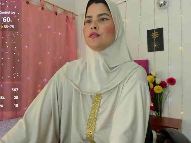 AishaAmin webcam