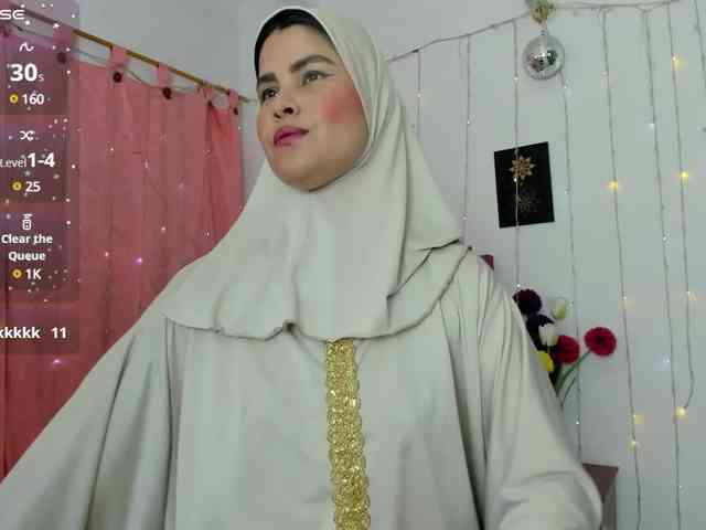 AishaAmin webcam