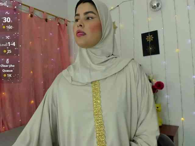 AishaAmin webcam