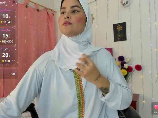 AishaAmin webcam
