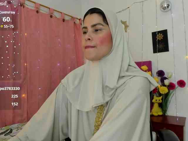 AishaAmin webcam