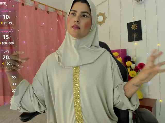 AishaAmin webcam