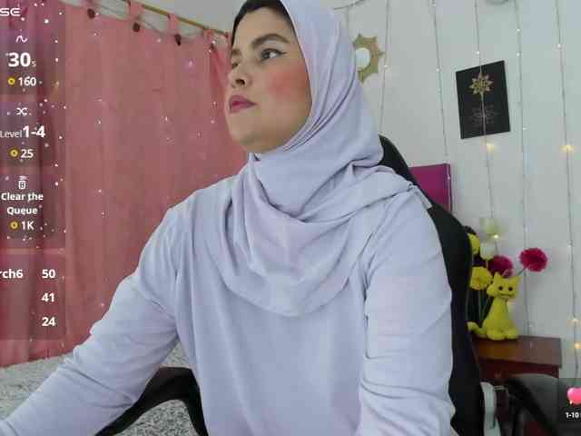 AishaAmin webcam