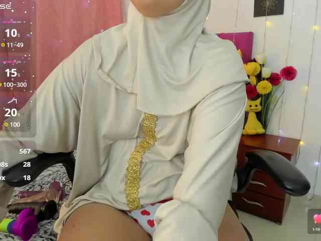 AishaAmin webcam