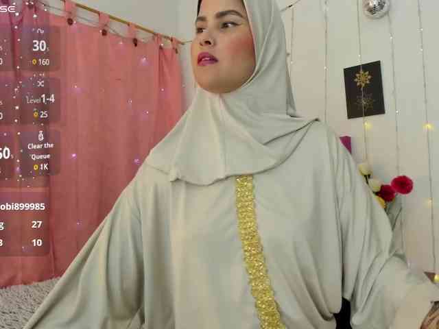 AishaAmin webcam