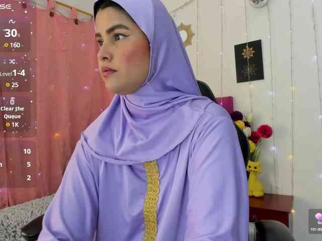 AishaAmin webcam
