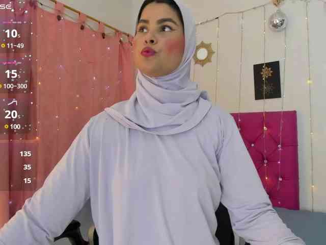 AishaAmin webcam