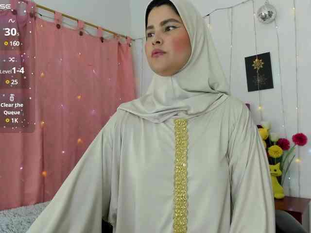 AishaAmin webcam