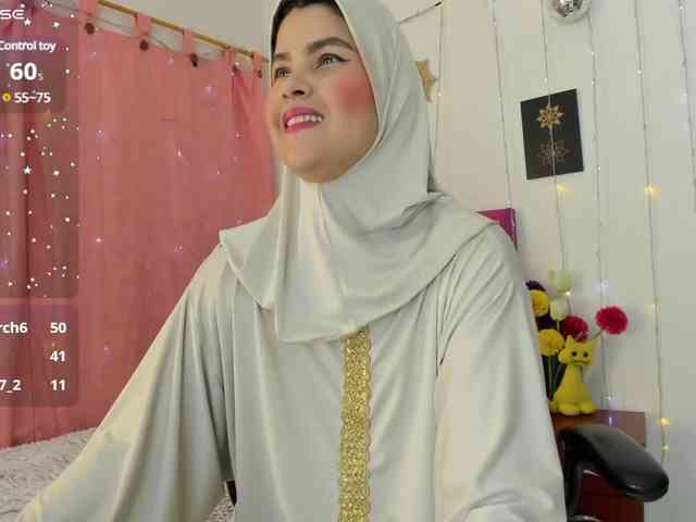 AishaAmin webcam