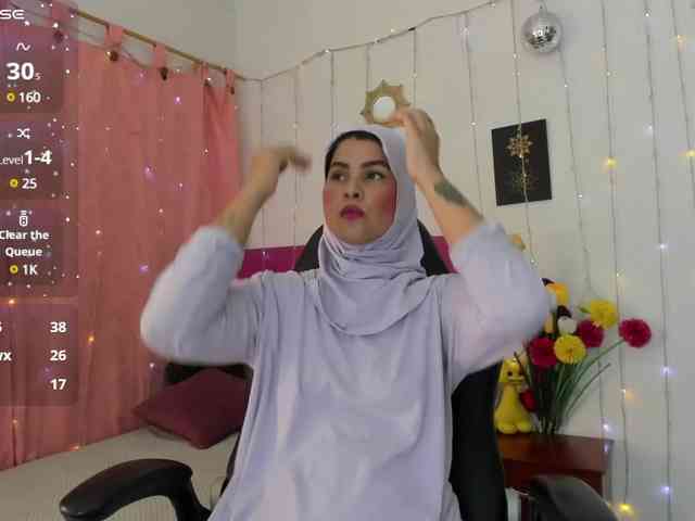 AishaAmin webcam