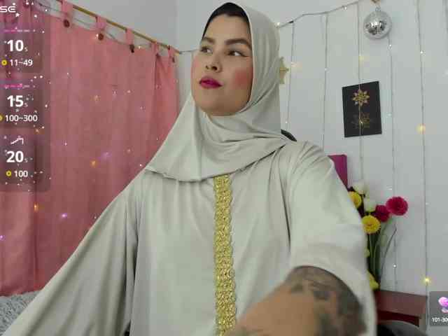 AishaAmin webcam