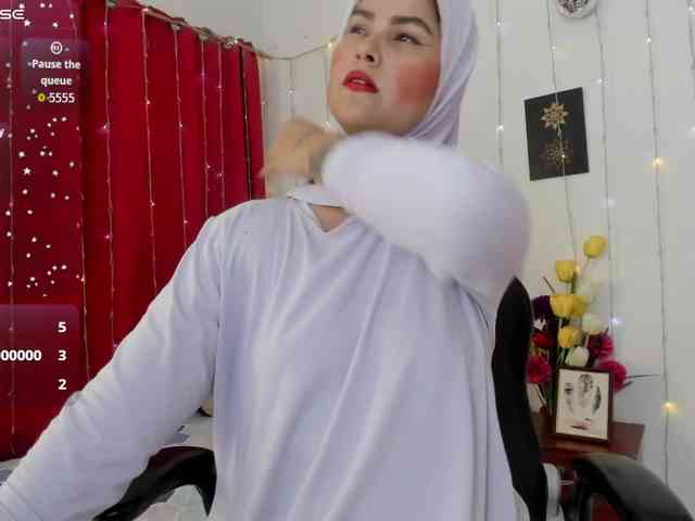 AishaAmin webcam