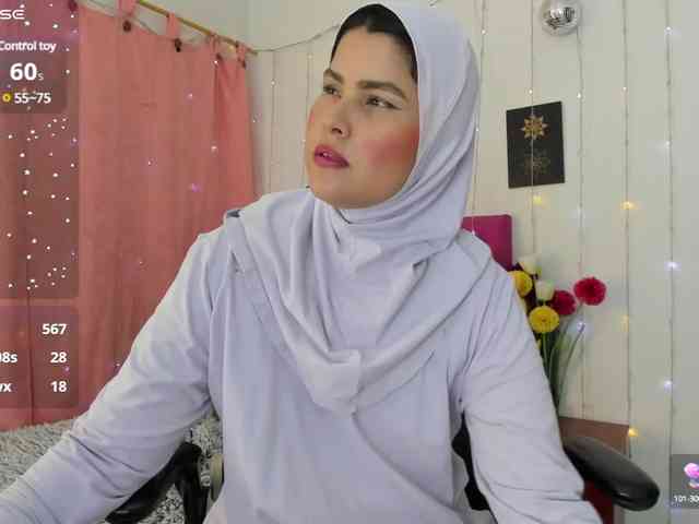 AishaAmin webcam
