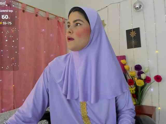 AishaAmin webcam
