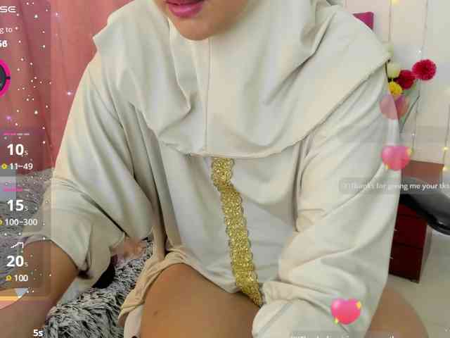 AishaAmin webcam