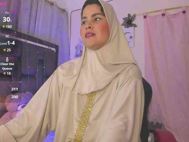 AishaAmin webcam