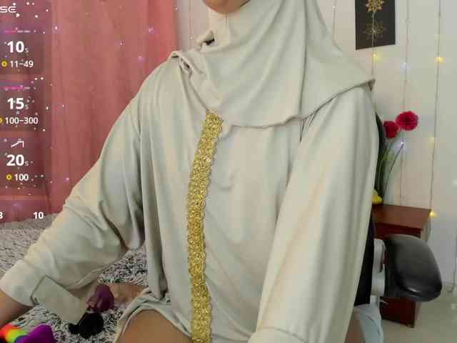 AishaAmin webcam
