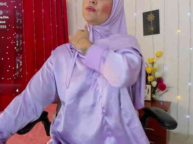 AishaAmin webcam