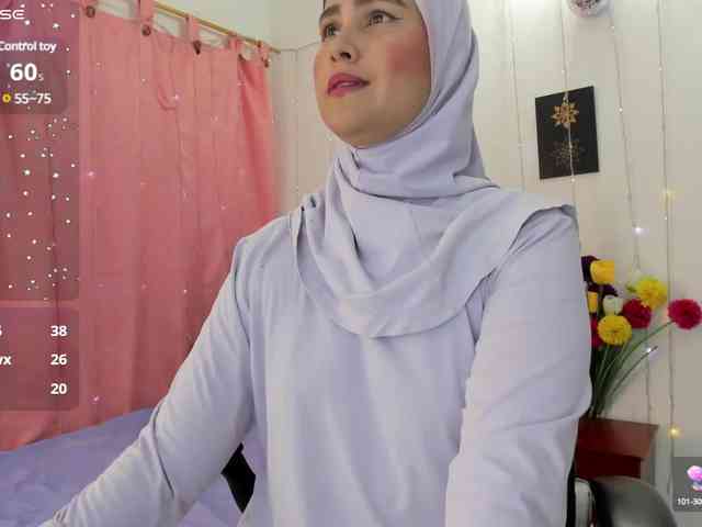 AishaAmin webcam
