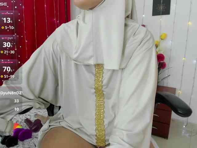 AishaAmin webcam