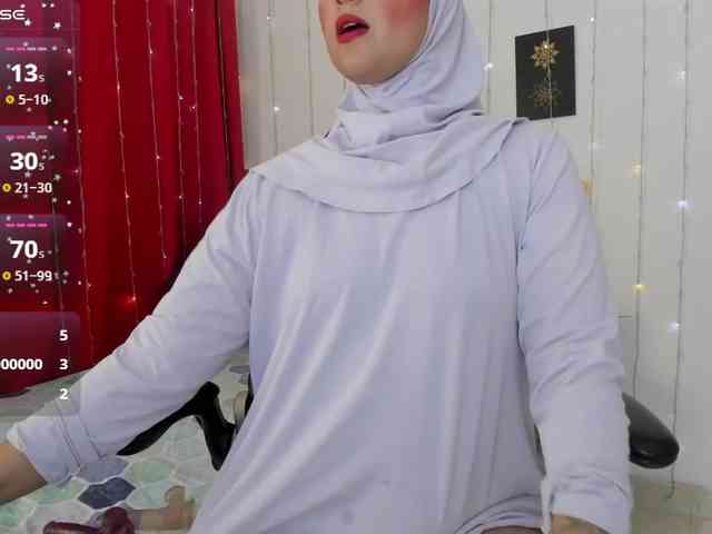 AishaAmin webcam