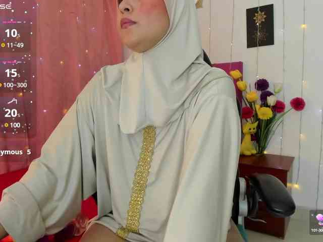 AishaAmin webcam