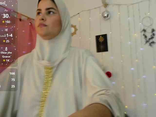 AishaAmin webcam