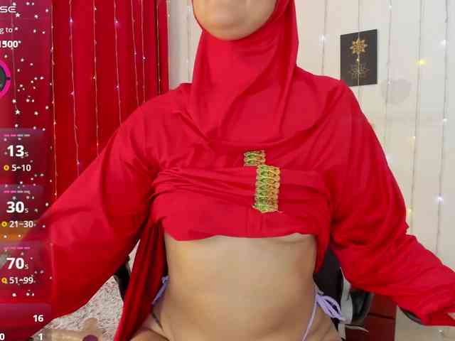 AishaAmin webcam