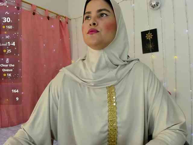 AishaAmin webcam
