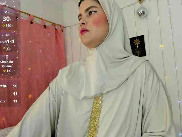 AishaAmin webcam