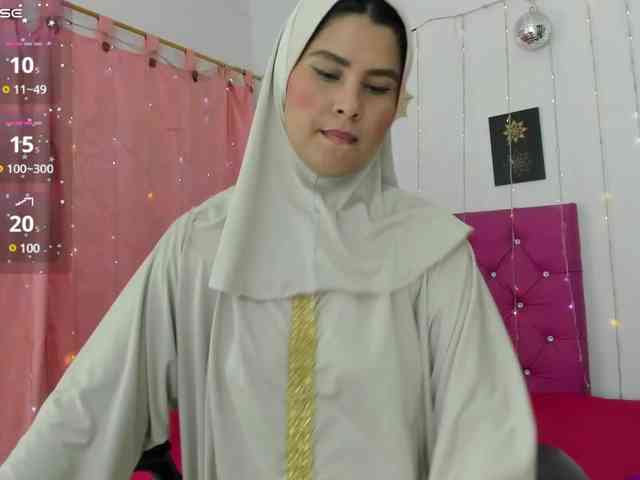 AishaAmin webcam
